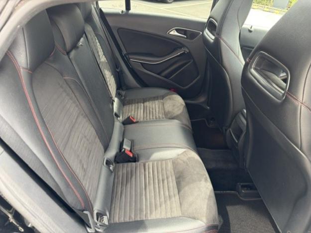 MERCEDES-BENZ CLA 200 d SB AMG Pack Night Toit Pano  