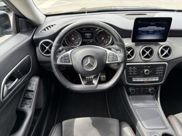 MERCEDES-BENZ CLA 200 d SB AMG Pack Night Toit Pano  