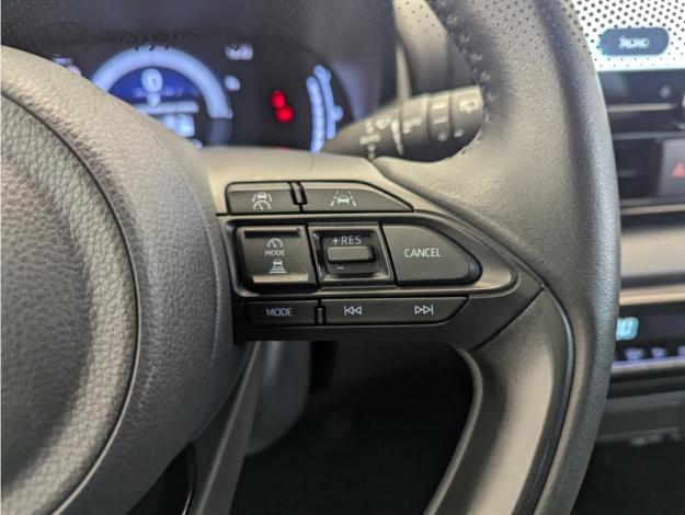 TOYOTA Yaris Hybride 116h Design  