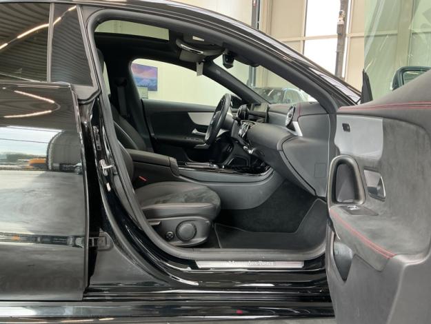 MERCEDES-BENZ CLA-Klasse CLA 200 Coupé