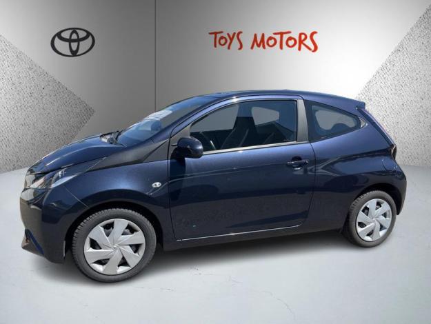 TOYOTA Aygo 69 x-play  