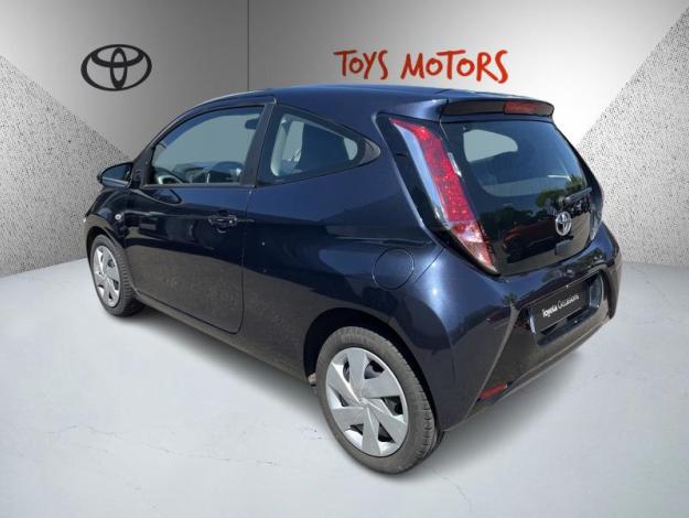 TOYOTA Aygo 69 x-play  