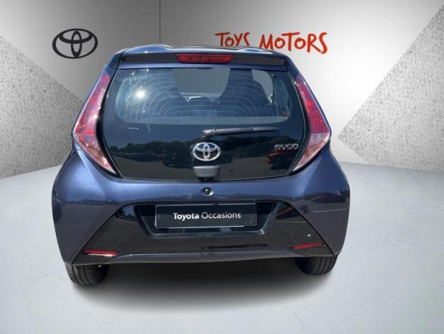 TOYOTA Aygo 69 x-play  