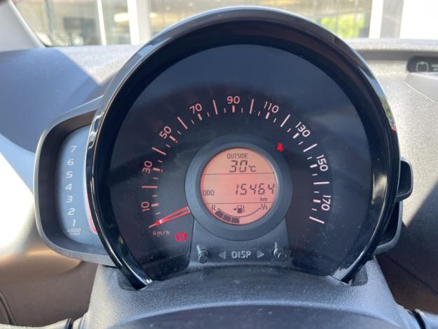 TOYOTA Aygo 69 x-play  