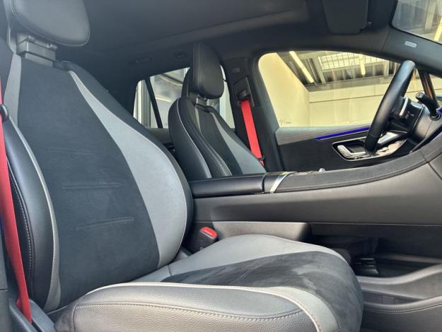 MERCEDES-BENZ EQE SUV EQE 500 4MATIC SUV Electric Art Edition (16/18)