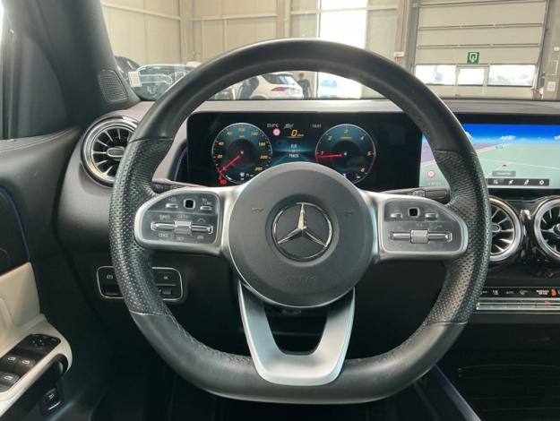MERCEDES-BENZ GLB 200 D 4MATIC AMG Pack Night attelage  