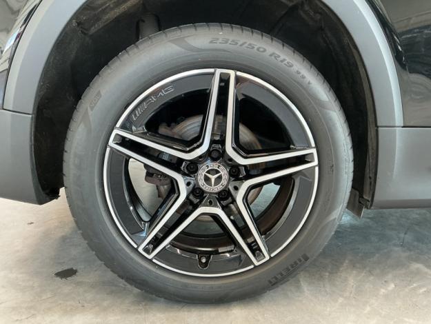 MERCEDES-BENZ GLB 200 D 4MATIC AMG Pack Night attelage  