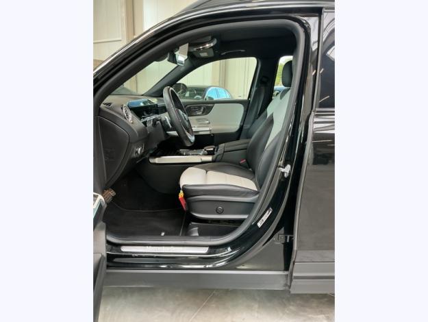 MERCEDES-BENZ GLB 200 D 4MATIC AMG Pack Night attelage  