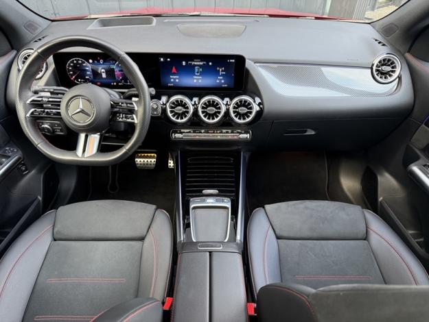 MERCEDES-BENZ GLA 200 d AMG Line  