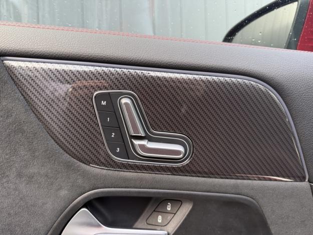 MERCEDES-BENZ GLA 200 d AMG Line  