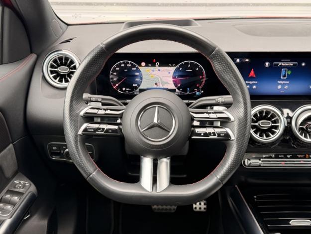 MERCEDES-BENZ GLA 200 d AMG Line  