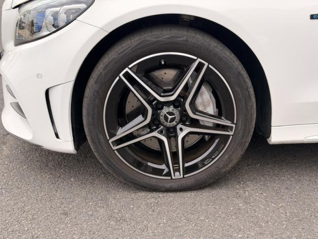 MERCEDES-BENZ Classe C Berline Classe C 300 de Berline AMG Line  