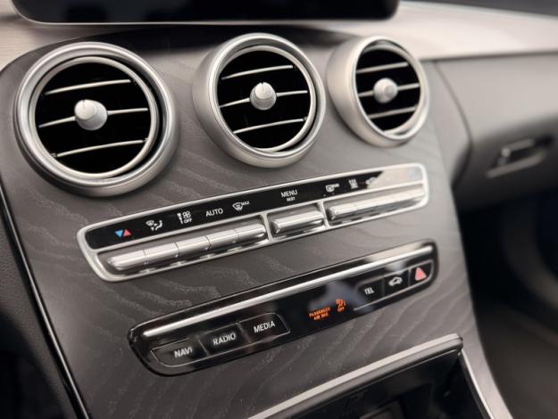 MERCEDES-BENZ Classe C Berline Classe C 300 de Berline AMG Line  