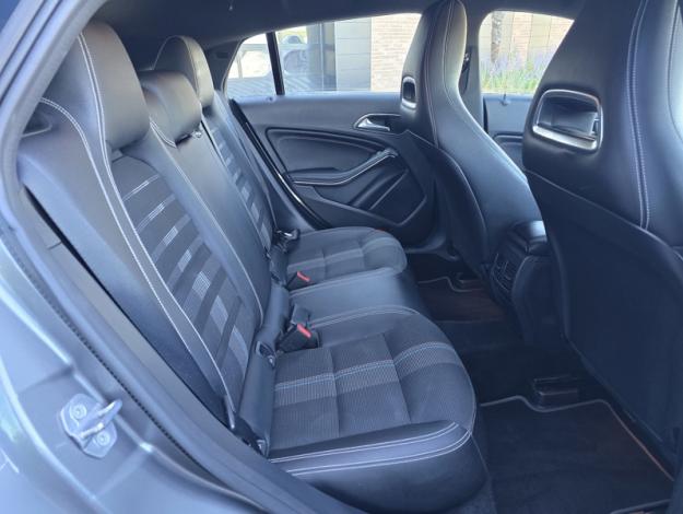 MERCEDES-BENZ CLA Shooting Brake CLA 180 d SB Sensation  