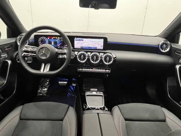 MERCEDES-BENZ Classe A 180 d AMG Line  