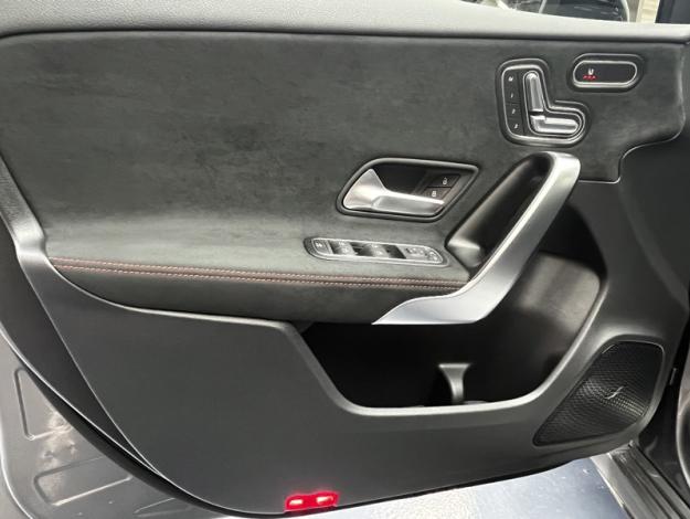 MERCEDES-BENZ Classe A 180 d AMG Line  