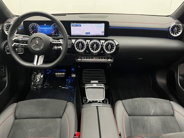 MERCEDES-BENZ CLA Shooting Brake CLA 200 d Shooting Brake AMG Line  