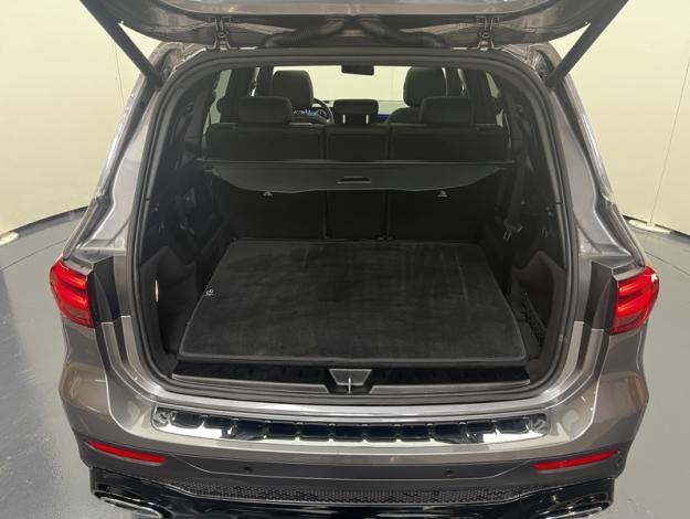MERCEDES-BENZ GLB 200 d AMG Line  