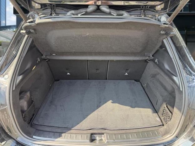 MERCEDES-BENZ GLA 180 d Progressive  