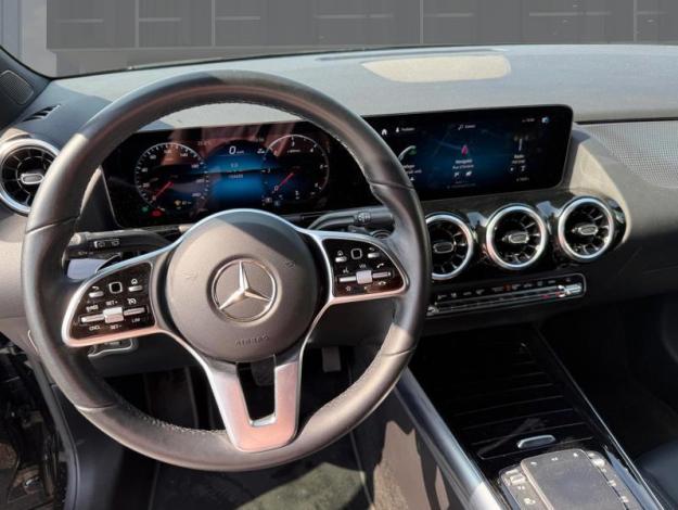 MERCEDES-BENZ GLA 180 d Progressive  