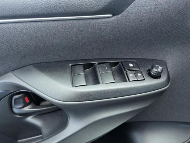 TOYOTA Yaris Hybride 116h Design MY25  