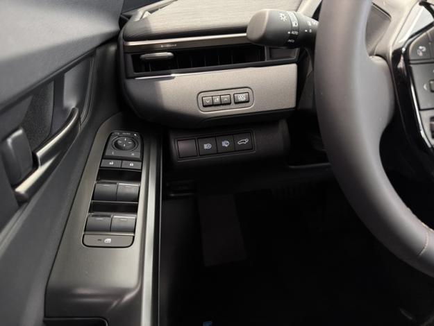 TOYOTA bZ4X Touring BEV 75KWH TOURING DESIGN  BZ4X TOURING GRANDE AUTONOMIE 2WD DESIGN NG VD