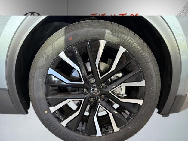 TOYOTA C-HR Design Grande Autonomie 77 kWh 224ch  C HR+ GRANDE AUTONOMIE DESIGNJANTES20 COURTOISIE
