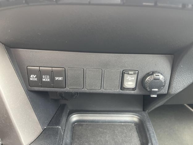TOYOTA RAV4 197h 2WD Dynamic   