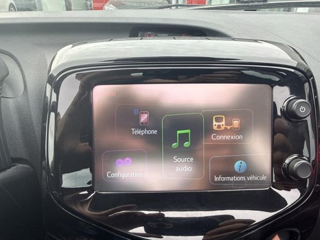 TOYOTA Aygo 69 VVT-i x-wave stop & start  