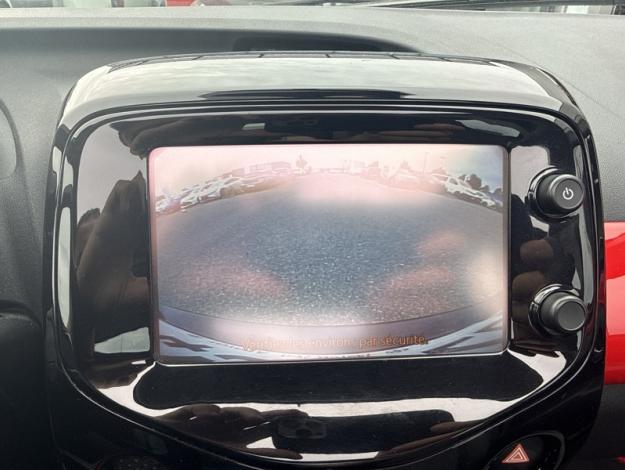 TOYOTA Aygo 69 VVT-i x-wave stop & start  