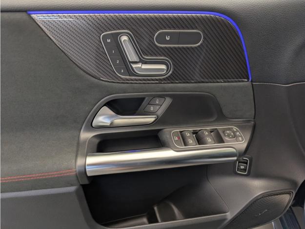 MERCEDES-BENZ Classe B 180 AMG Line Edition  