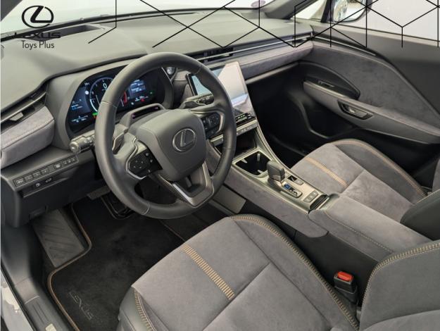 LEXUS LBX 1.5 136H 2WD Cool  PACK ADVANCED
