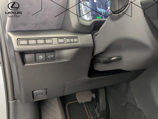 LEXUS LBX 1.5 136H 2WD Cool  PACK ADVANCED