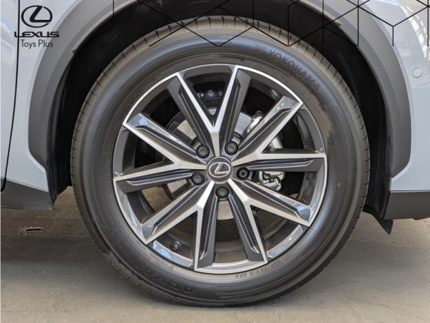 LEXUS LBX 1.5 136H 2WD Cool  PACK ADVANCED