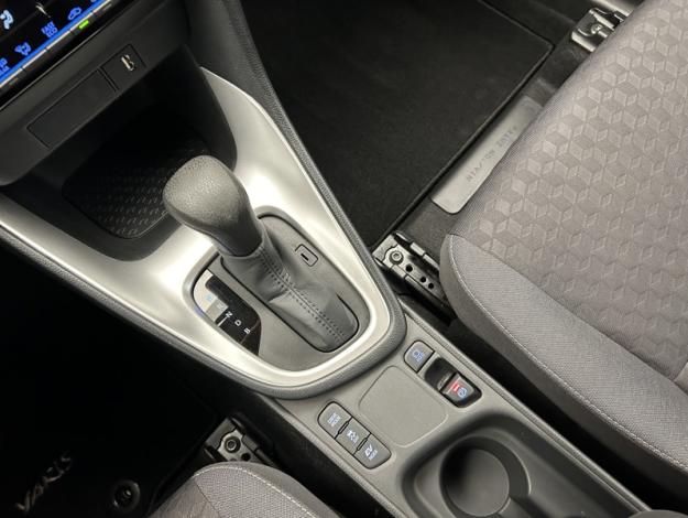 TOYOTA Yaris 116h Dynamic  