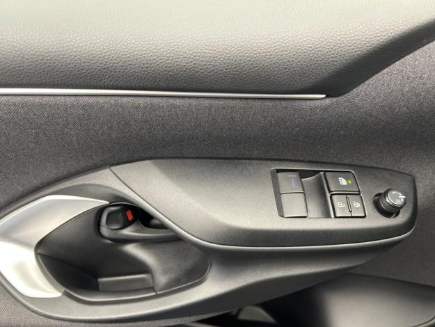 TOYOTA Yaris 116h Dynamic  