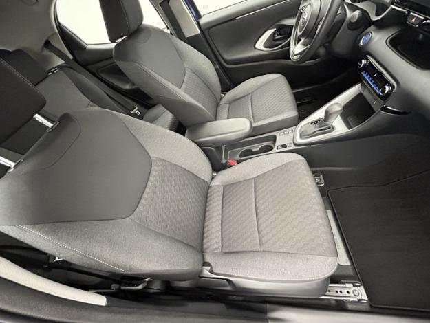 TOYOTA Yaris 116h Dynamic  