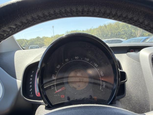 TOYOTA Aygo x-play  1.0 72 ch 