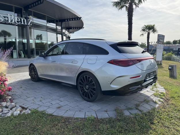 MERCEDES-BENZ CLA Shooting Brake 200 AMG Line   CLA Shooting Brake 200 AMG Line