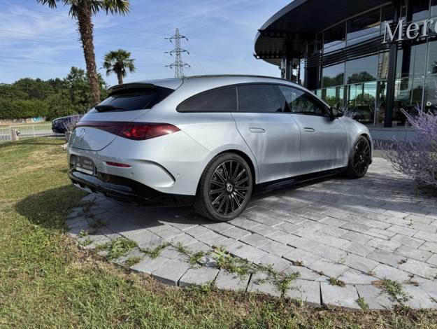 MERCEDES-BENZ CLA Shooting Brake 200 AMG Line   CLA Shooting Brake 200 AMG Line
