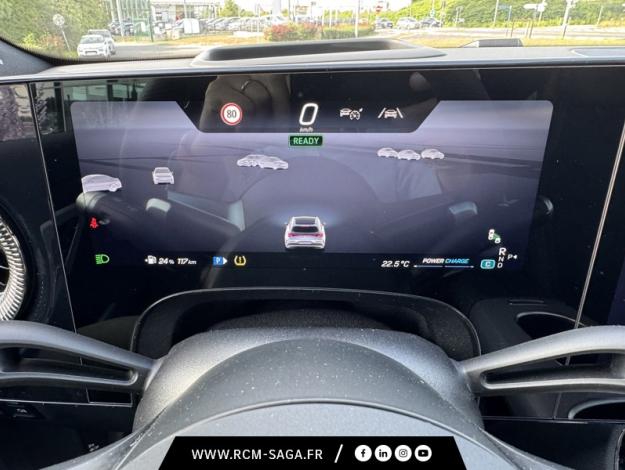 MERCEDES-BENZ CLA Shooting Brake 200 AMG Line   CLA Shooting Brake 200 AMG Line