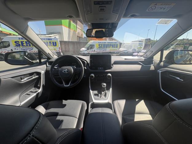 TOYOTA RAV4 2WD 218ch Lounge  