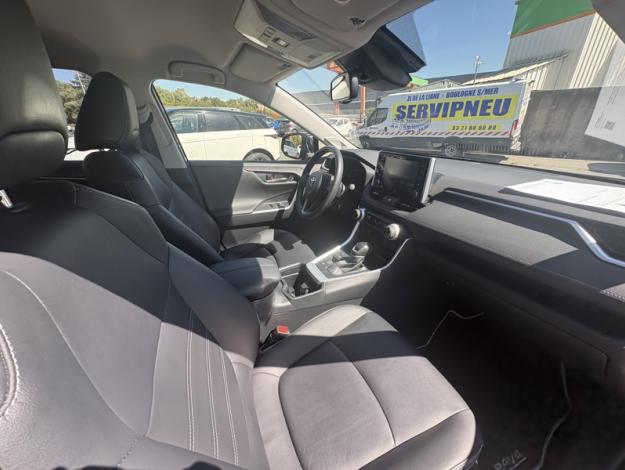TOYOTA RAV4 2WD 218ch Lounge  