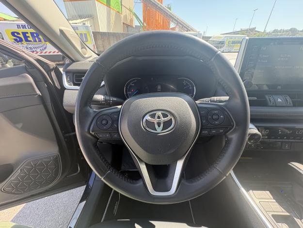 TOYOTA RAV4 2WD 218ch Lounge  