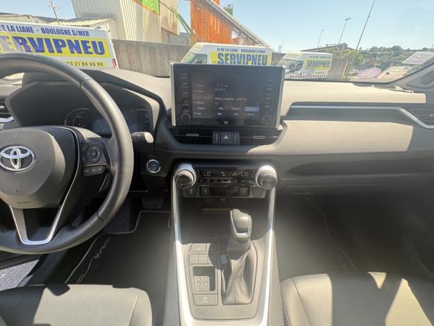 TOYOTA RAV4 2WD 218ch Lounge  