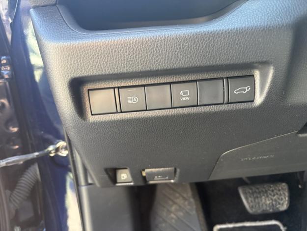 TOYOTA RAV4 2WD 218ch Lounge  