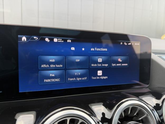 MERCEDES-BENZ GLA GLA 200 d AMG Line  GLA 200 d AMG Line