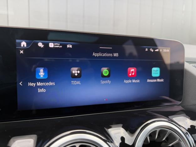 MERCEDES-BENZ GLA GLA 200 d AMG Line  GLA 200 d AMG Line