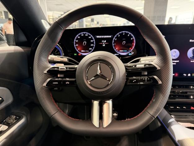 MERCEDES-BENZ CLA Shooting Brake 200 AMG Line   CLA Shooting Brake 200 AMG Line