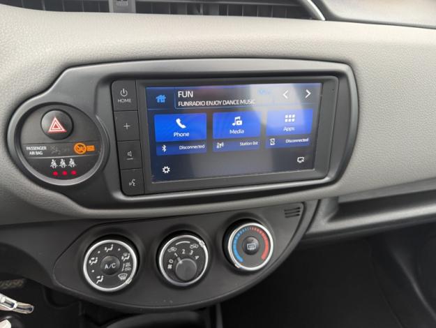 TOYOTA Yaris 110 VVT-i CVT France Connect  